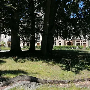  Séjour chez l'habitant D'hotes Dans Le Domaine Du Chateau De Saint-geoire
